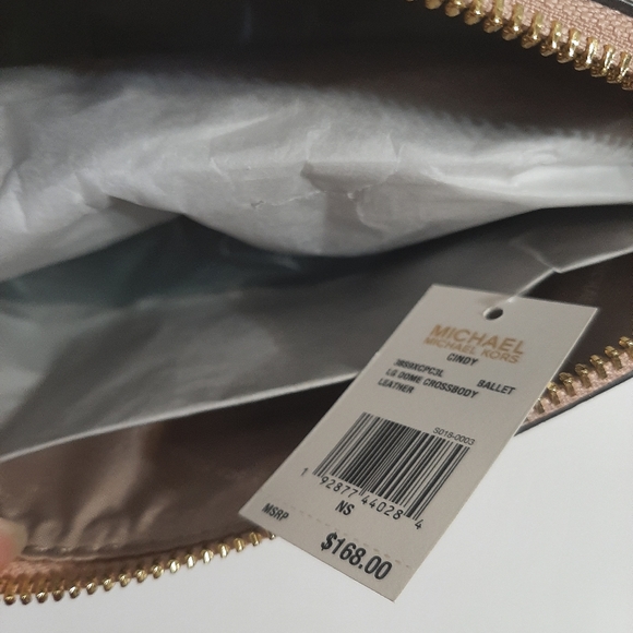 Nwt MK Cindy crossbody Ballet - Picture 4 of 5